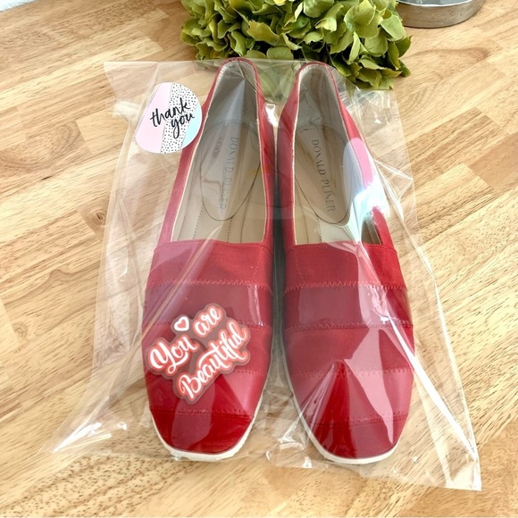 Donald J. Pliner May Women's Pull On Red Loafer Flat Size 7 - Picture 12 of 12